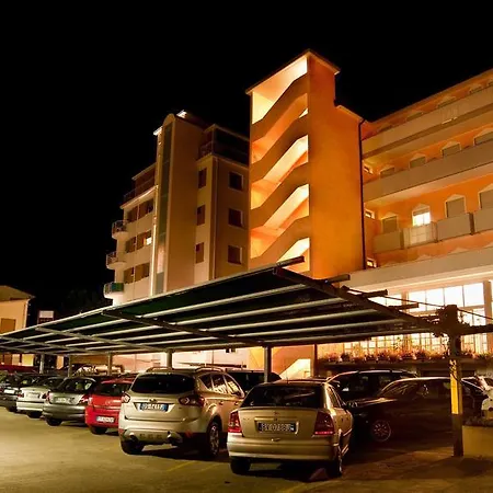 Hotel Corallo 3*